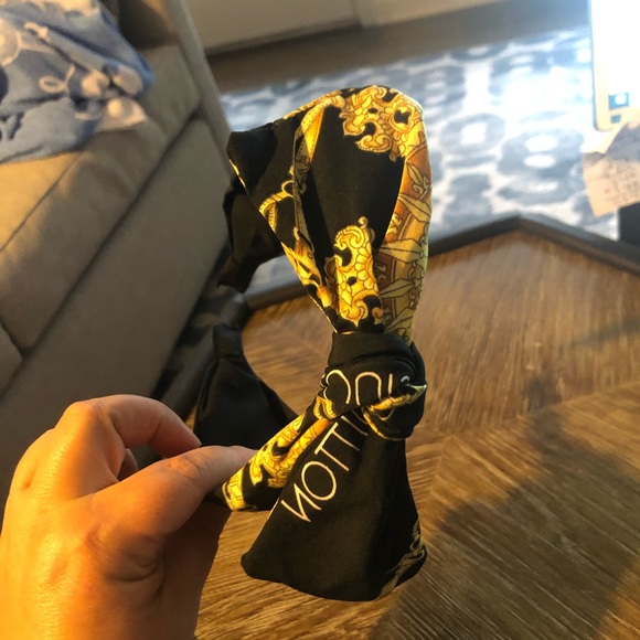 Headband - Picture 3 of 4